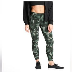 ATHLETA Lightning Camo 7/8 Leggings
